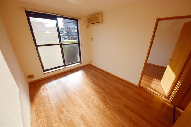 居室・リビング　★洋室6帖です★