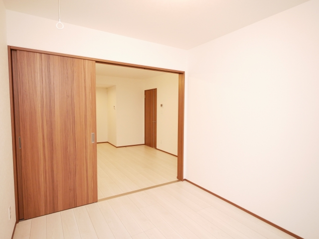 その他　開放的な寝室です