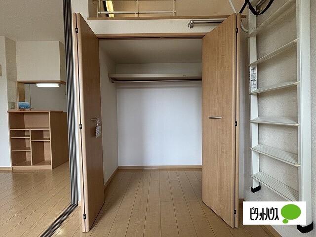 収納　クローゼット