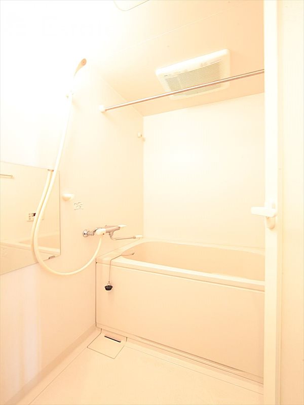 バス・シャワールーム　バスルーム