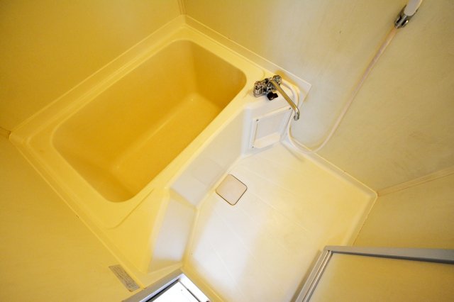 バス・シャワールーム　バストイレセパレートタイプの浴室です♪