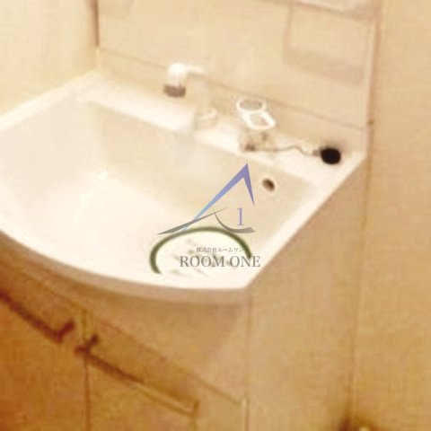 洗面設備　洗面台です。