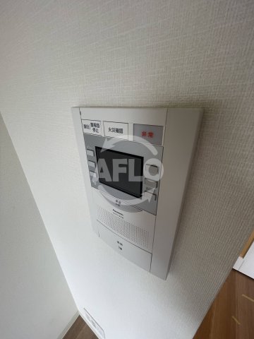 セキュリティ　プレサンス新大阪ジェイズ　モニター付きインターホン
