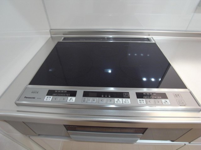 その他設備　IH2口+電熱器1口