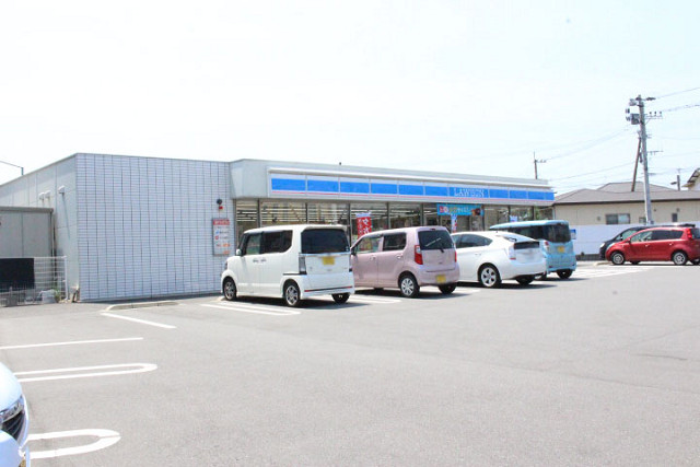 コンビニ　ローソン 大分皆春店（コンビニ）まで550m