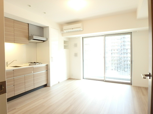 居室・リビング　同仕様参考写真