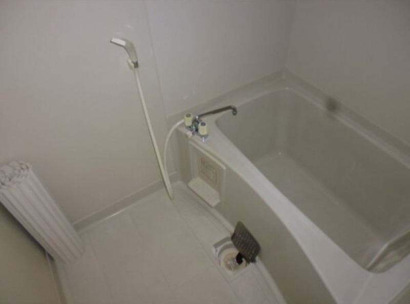 バス・シャワールーム　図面と現状に相違がある場合には現状を優先