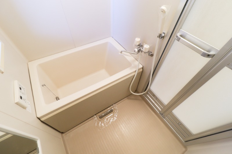 バス・シャワールーム　図面と現状に相違がある場合には現状を優先