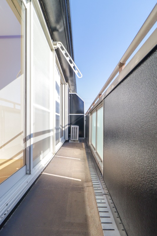 バルコニー　図面と現状に相違がある場合には現状を優先