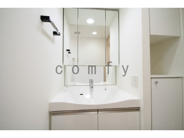 洗面設備　独立洗面台