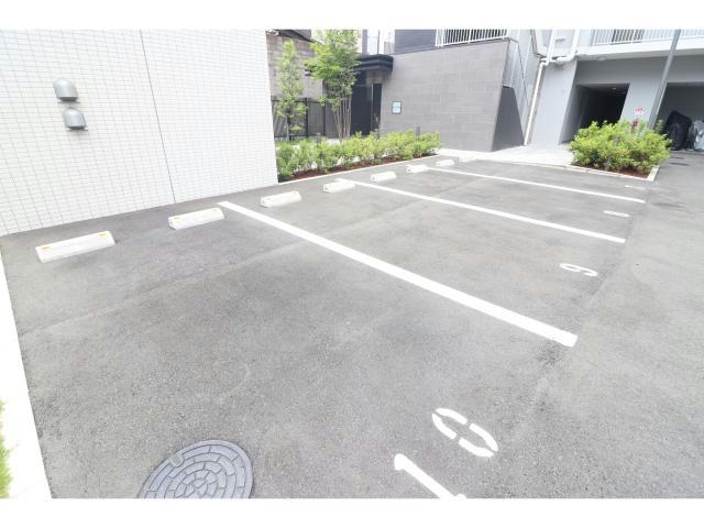 駐車場　駐車場