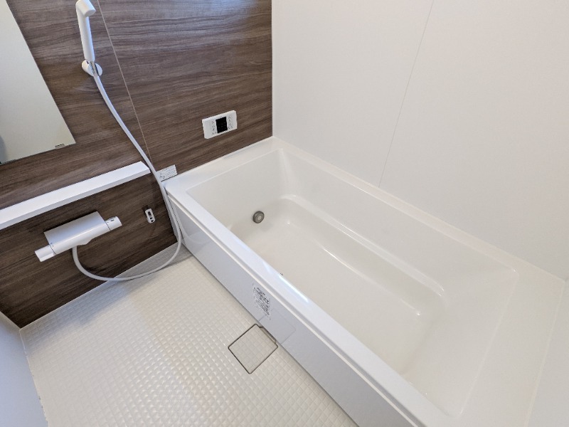 バス・シャワールーム　図面と現状に相違がある場合には現状を優先