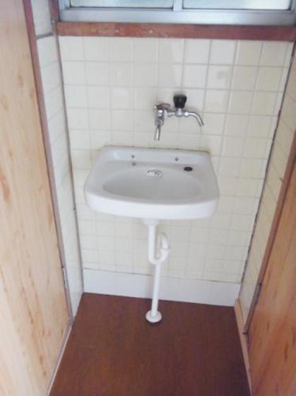 洗面設備　※別部屋の写真です