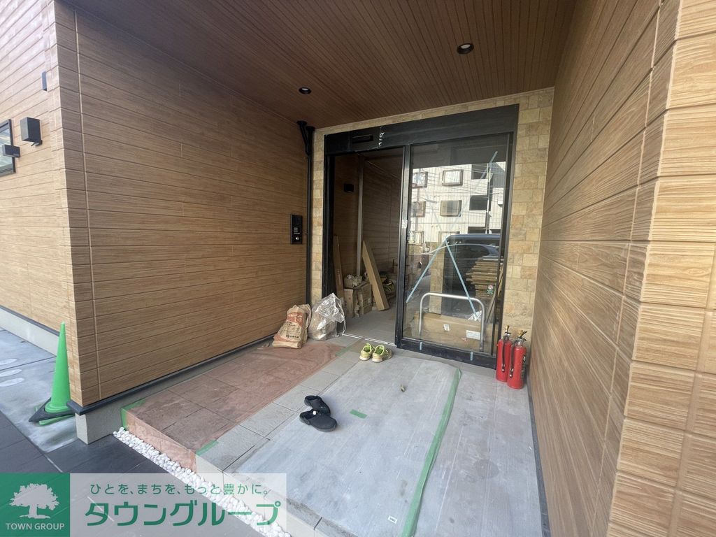 エントランス　エントランス