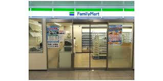 コンビニ　ファミリーマート京成曳舟駅構内店（コンビニ）まで225m