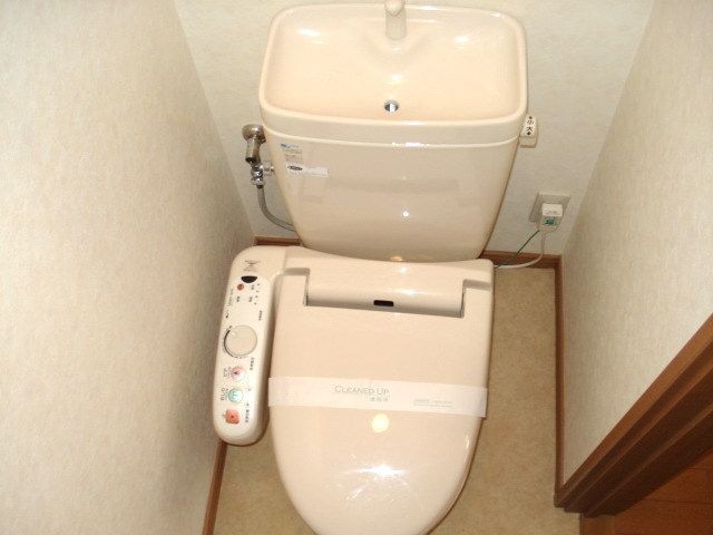 トイレ　別号室写真