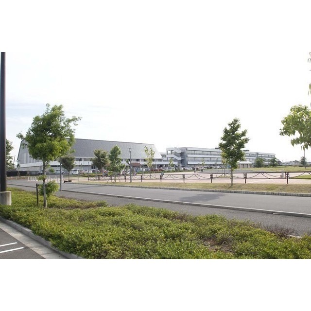 中学校　学園の森義務教育学校（中学校）まで720m