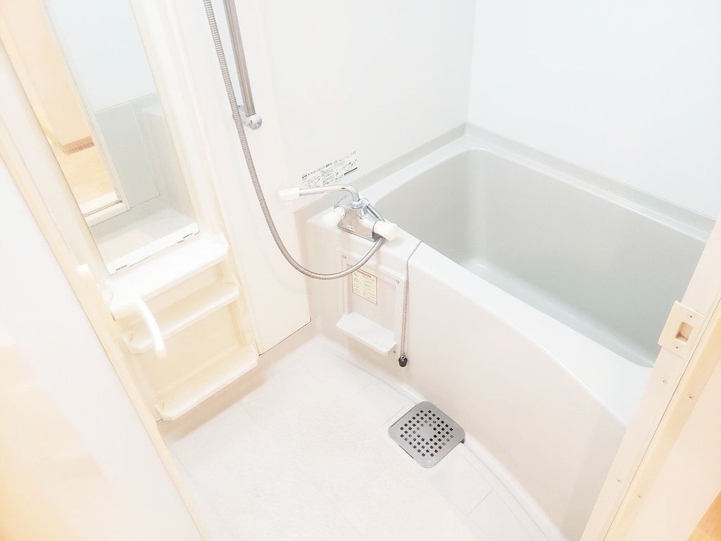 バス・シャワールーム　バス