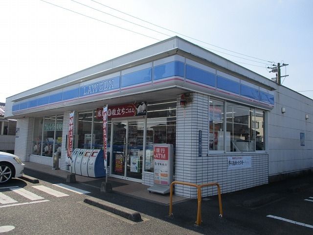 コンビニ　ローソン都城鷹尾三丁目店（コンビニ）まで800m
