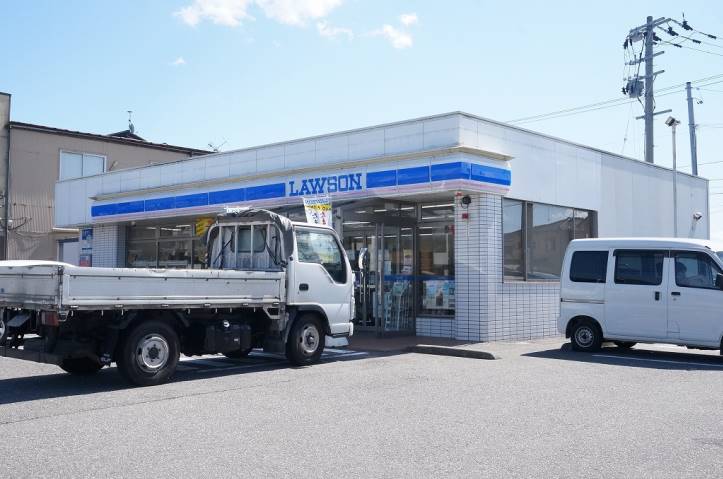 コンビニ　ローソン（コンビニ）まで346m