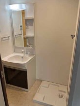 洗面設備　※同施工会社による同等仕様による参考写真