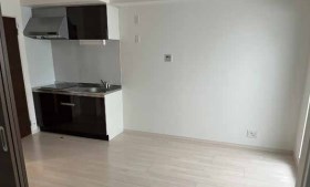 居室・リビング　※同施工会社による同等仕様による参考写真