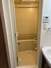 バス・シャワールーム　※同施工会社による同等仕様による参考写真
