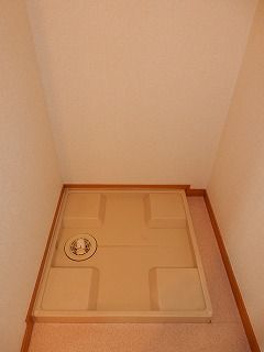 その他設備　洗濯機置場