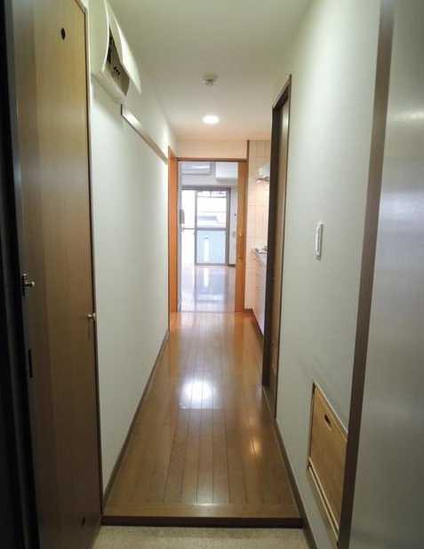 玄関　広々としたスペースです！