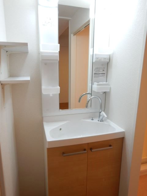 洗面設備　※同仕様写真使用