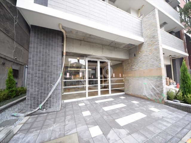 エントランス　クリスタルグランツ難波II　エントランス