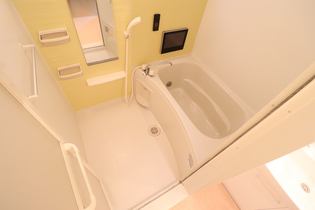 バス・シャワールーム　追い焚き＆浴室ＴＶ付