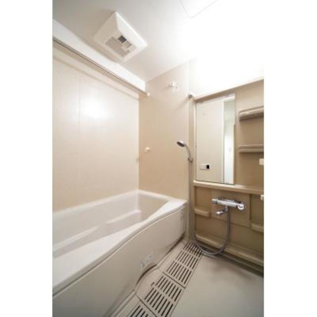 バス・シャワールーム　※写真は同タイプ住戸です。