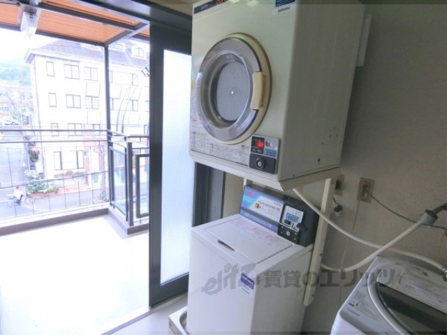 その他　コインランドリー