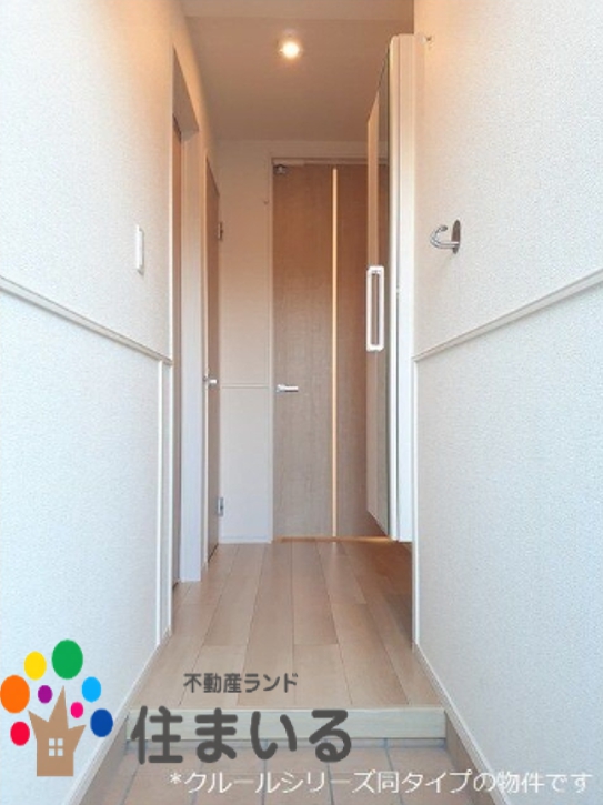 玄関　※同社施工の同型タイプとなります