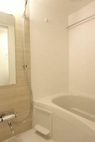 バス・シャワールーム　嬉しい追い焚き・浴室乾燥機付き