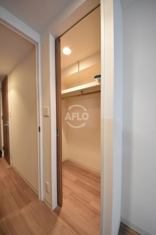収納　プレサンス梅田北アロー　クローゼット