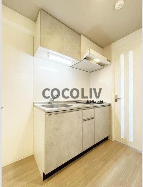 キッチン　同物件別部屋写真