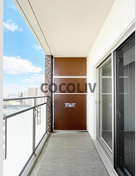 バルコニー　同物件別部屋写真