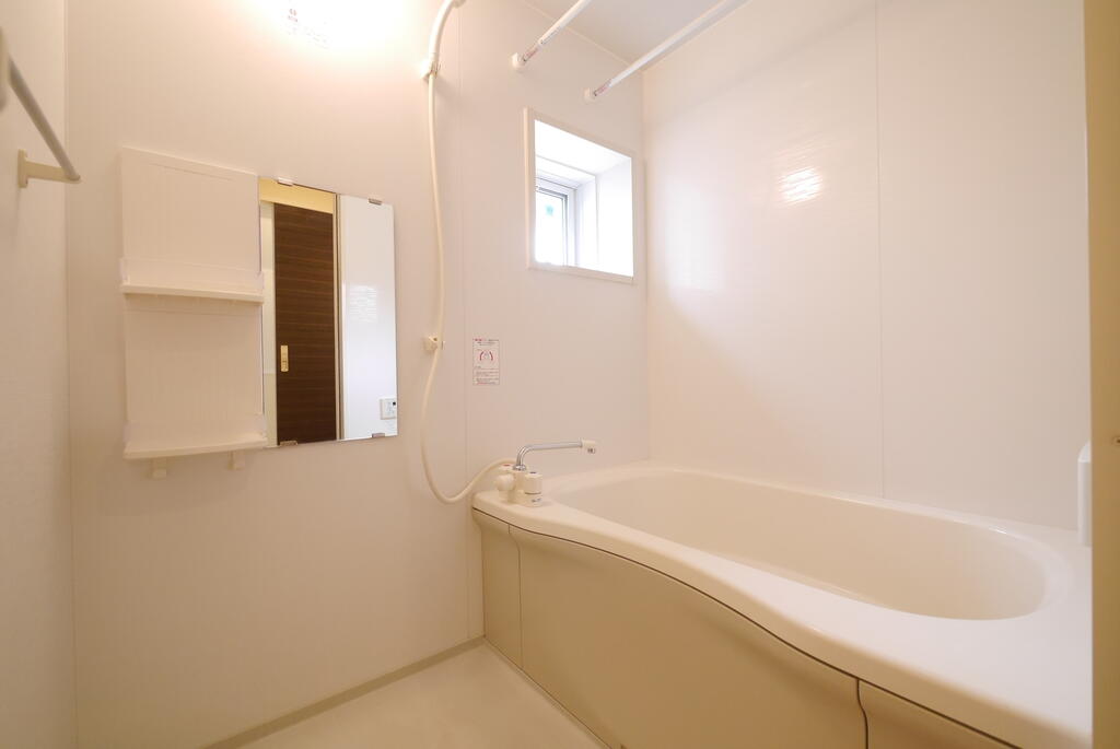 バス・シャワールーム　※写真準備中のため、前回募集時または別室の写真（パノラマ含む