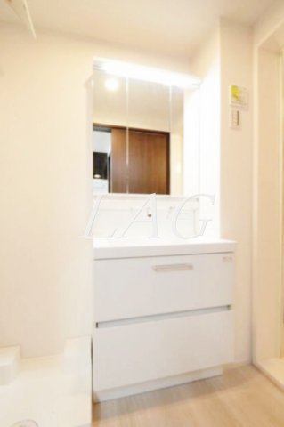 洗面設備　独立洗面台です。