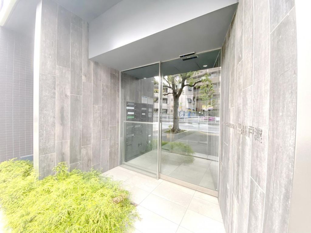 エントランス　エントランス