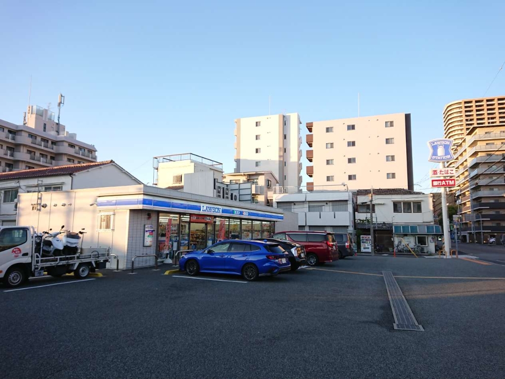 コンビニ　ローソン 尼崎西立花町三丁目店（コンビニ）まで312m