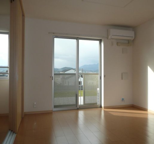 居室・リビング　同仕様