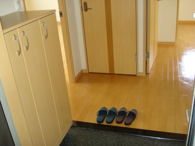 玄関　玄関（イメージ）