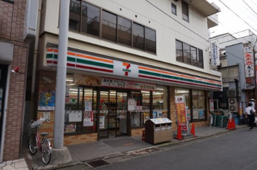 コンビニ　セブンイレブン 川崎新城店（コンビニ）まで349m