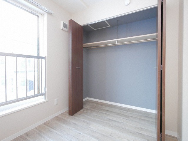 収納　カベ一面の大型クローゼットです！