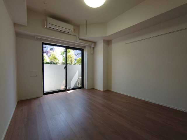 居室・リビング　別室参考画像です