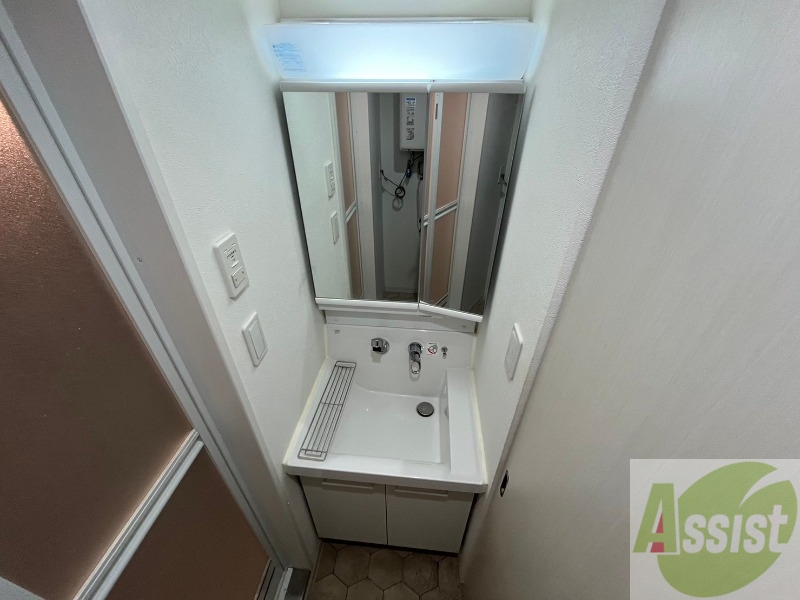 洗面設備　シャンプードレッサーで身支度もラクラクです！