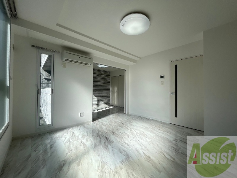 居室・リビング　広くてきれいなリビングです！快適に過ごせそうですね。